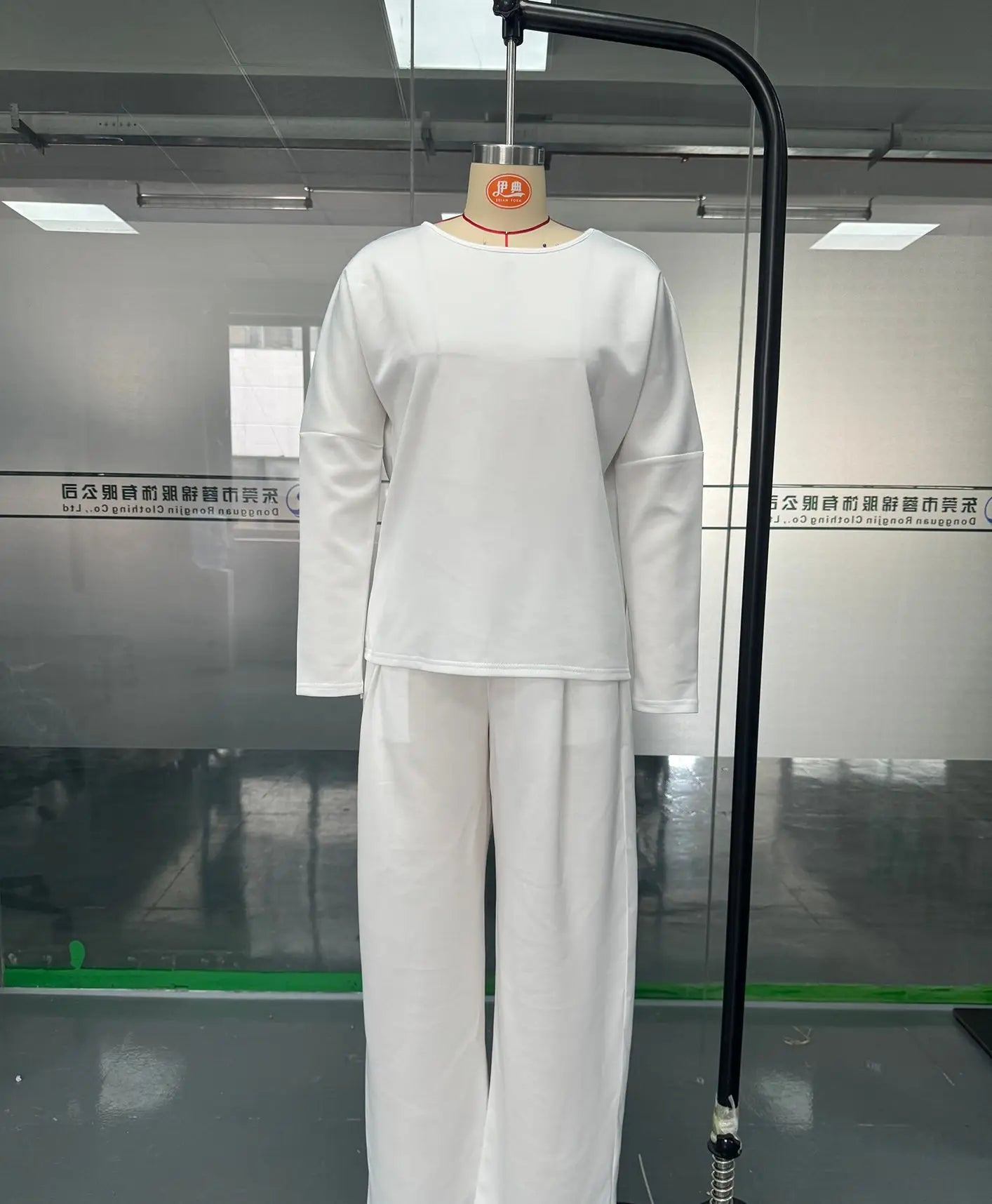 Ensemble Confort Moderne : Haut à manches longues + Pantalon